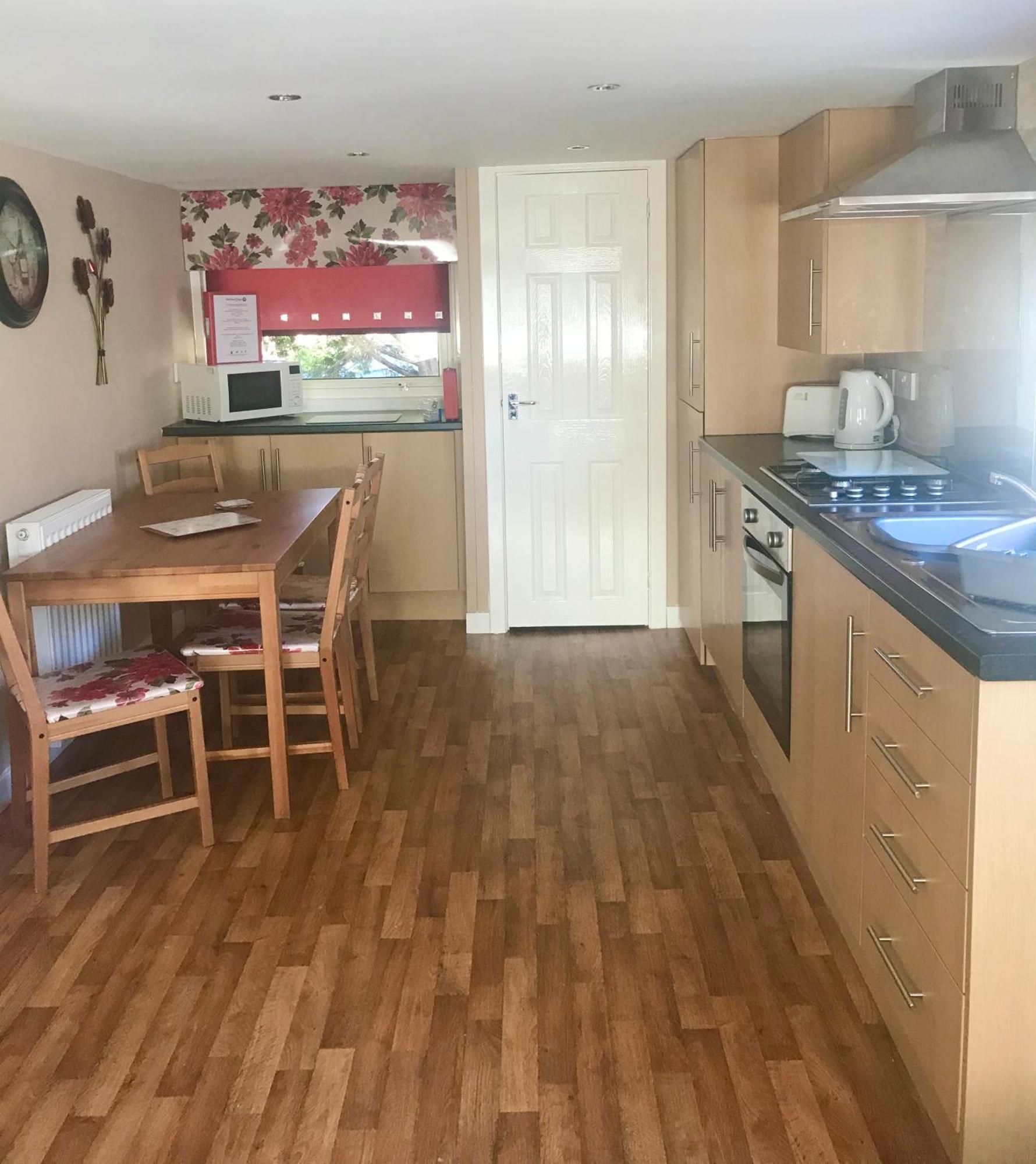 2 Bedroom Self-Catering Chalet 스텝스 외부 사진
